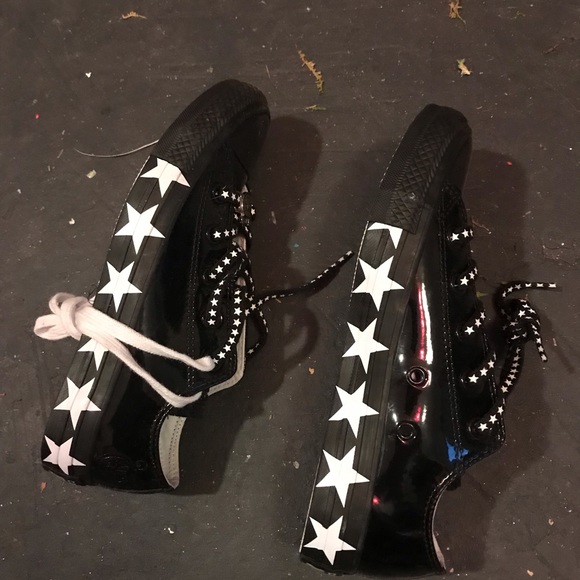 Converse brand new Miley Cyrus - Picture 2 of 2